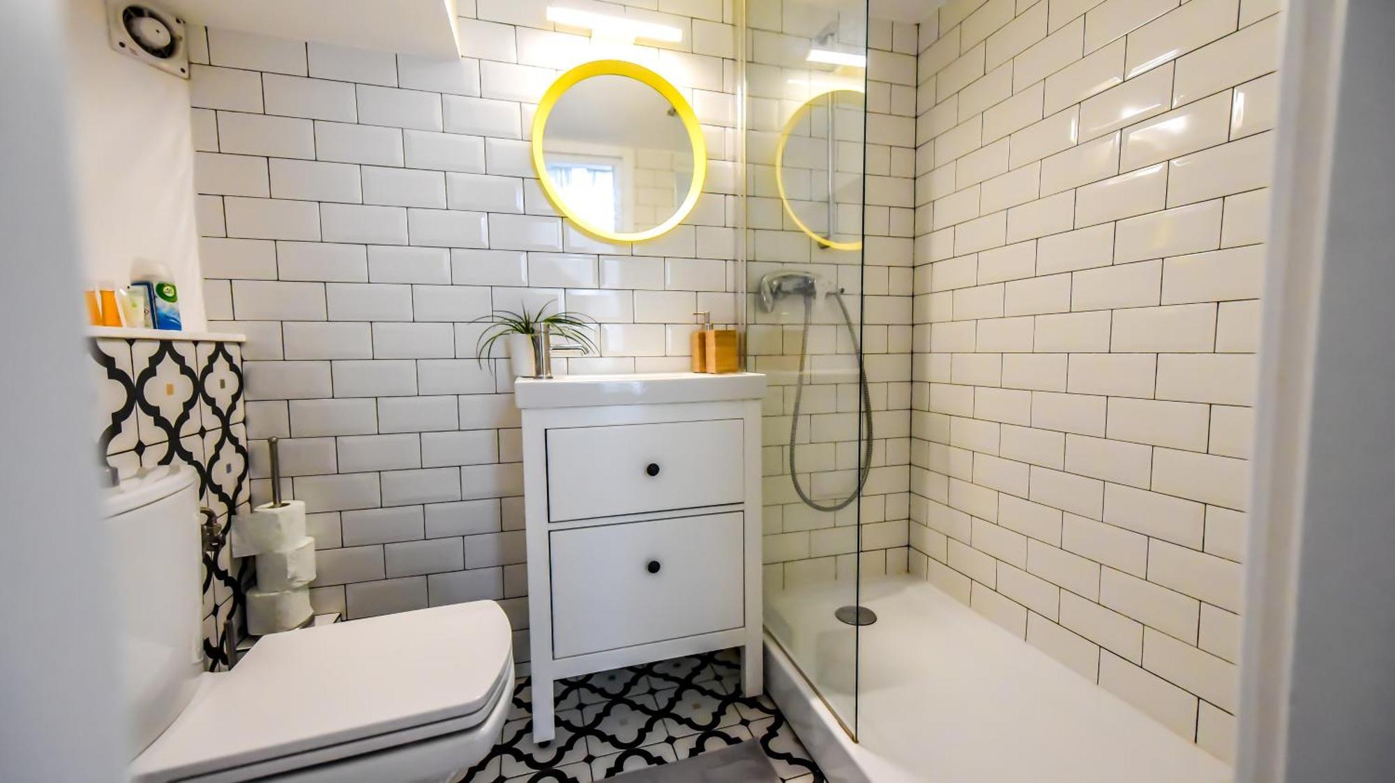 Architectural Gem With Modern Flair Double Old Town Apartament